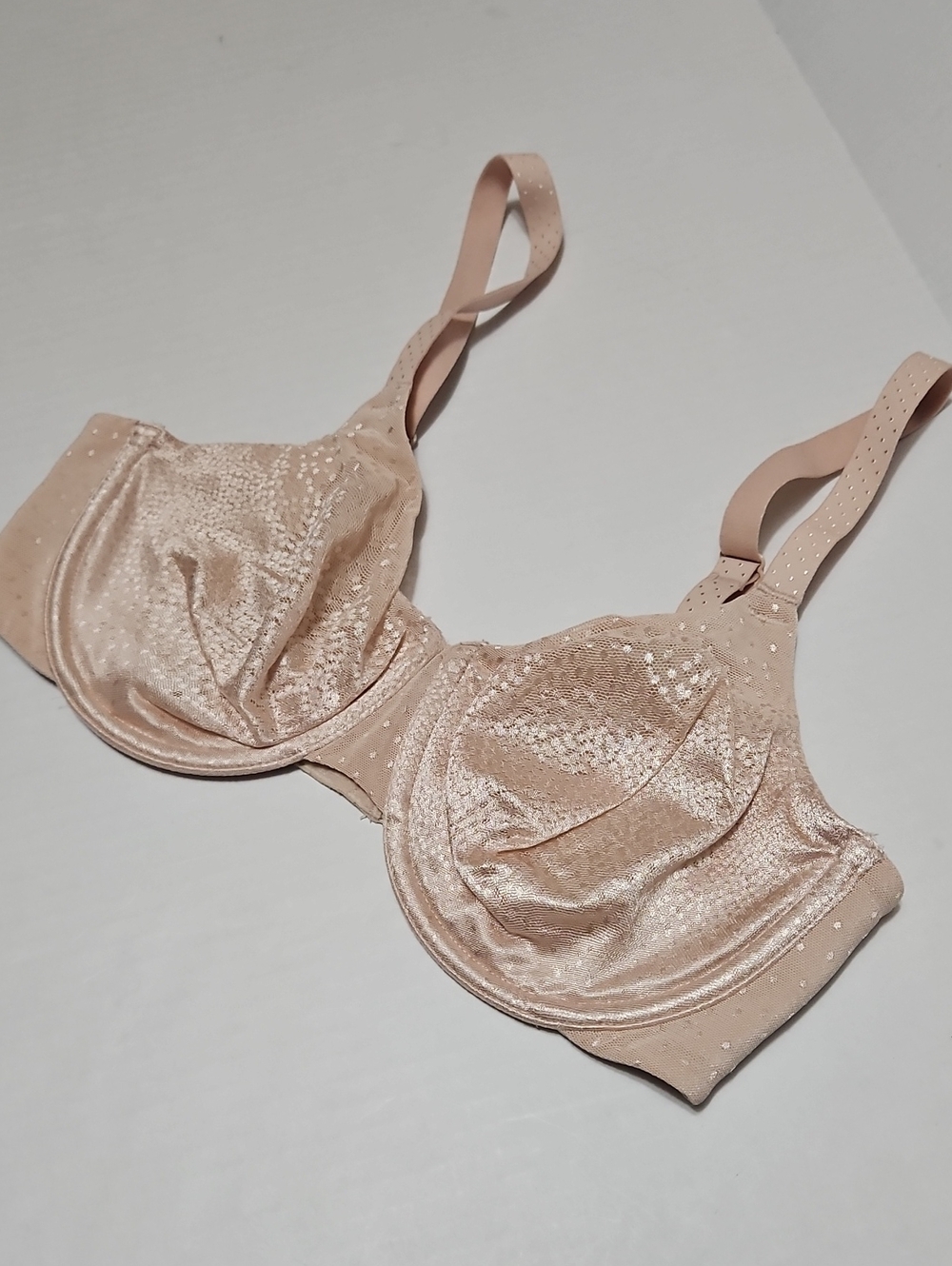 Wacoal Shimmer Nude Underwire Padless Bra Size 34DD